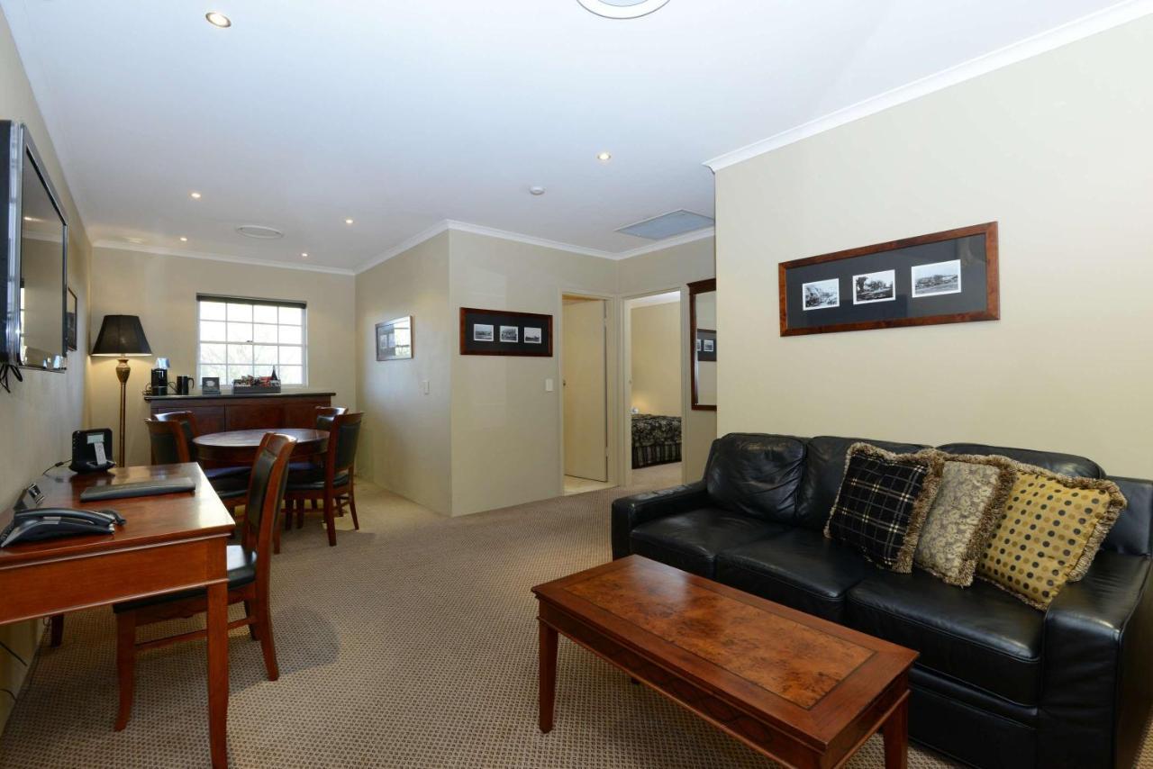 Rydges Armidale Hotel Exterior photo