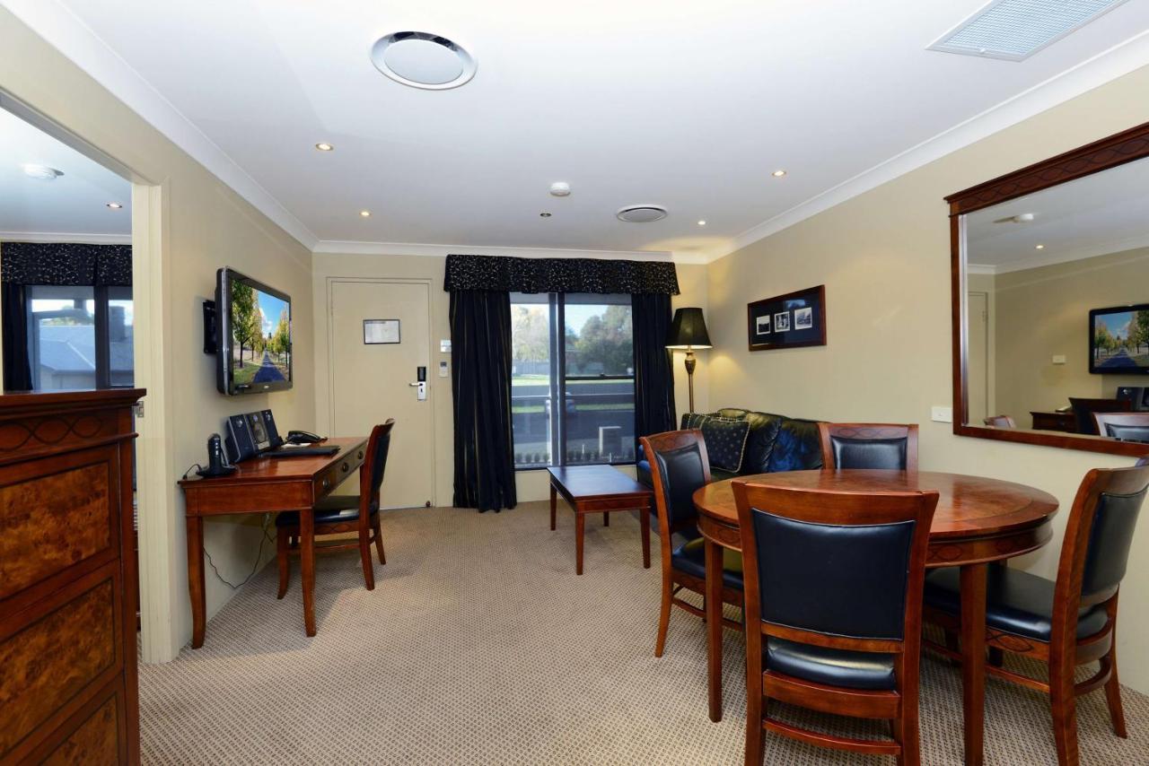 Rydges Armidale Hotel Exterior photo
