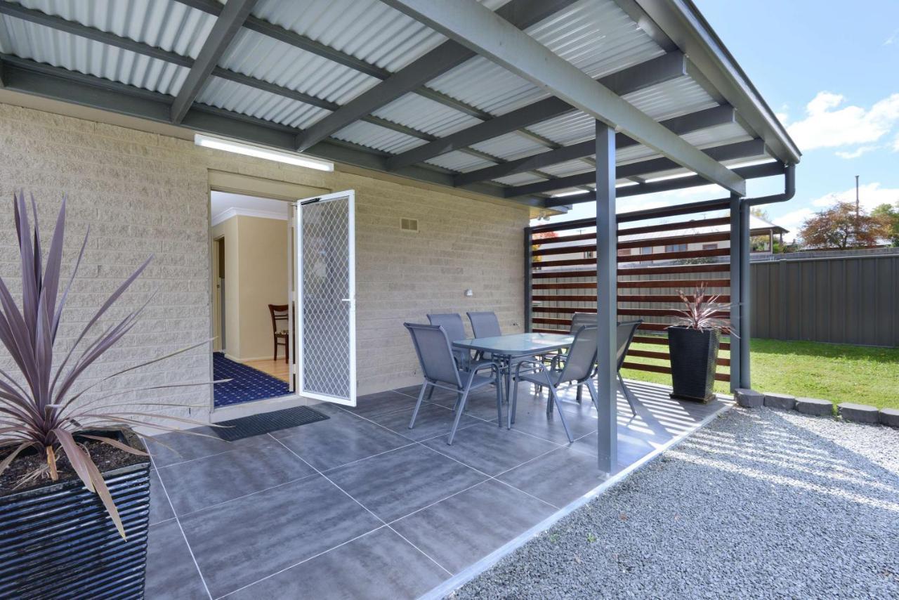 Rydges Armidale Hotel Exterior photo