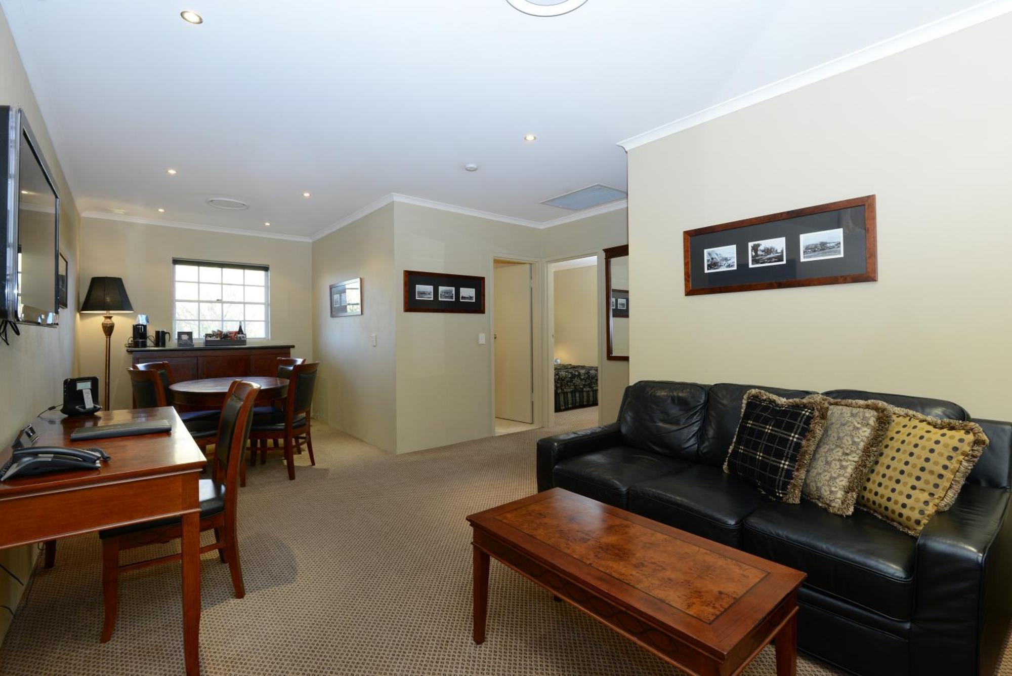 Rydges Armidale Hotel Exterior photo